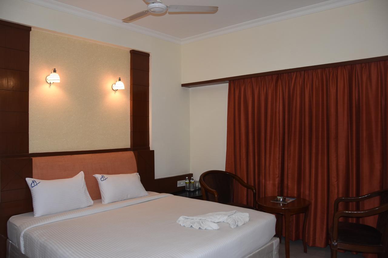 Ulo Chennai Deluxe Exterior photo